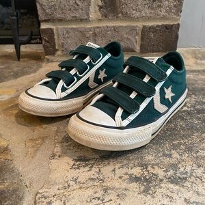 Kids Converse Green Canvas Sneakers Size 13.5